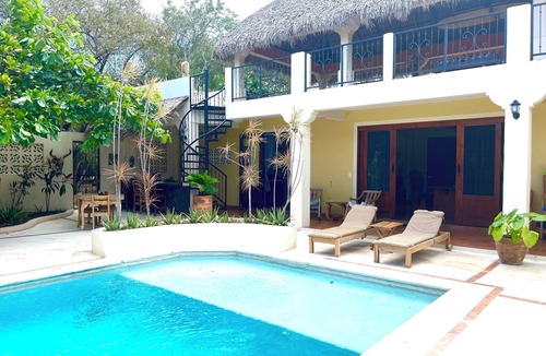 Playa Colorado House | BEACHSIDE dream CASA KON TIKI 4bd/5ba /Hacienda Iguana