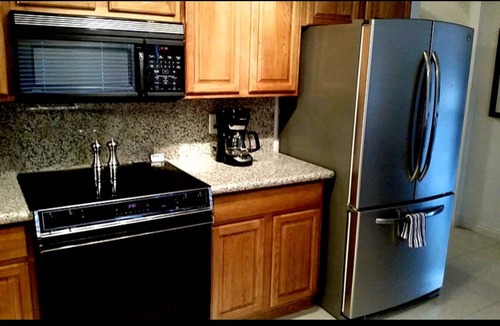 Las Vegas House | Beautiful 4 bed Home , Located 5 Min From Strip, Pool/spa,Cabana, Pool Table