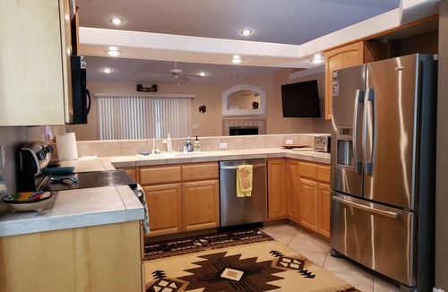 Lake Havasu City House | Beautiful custom home w pool & garage! Perfect snowbird retreat, close to all!