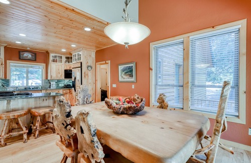 Granite Ridge Cabin | Beautiful Family-Friendly Cabin with WiFi & Great Location Near Shaver Lake