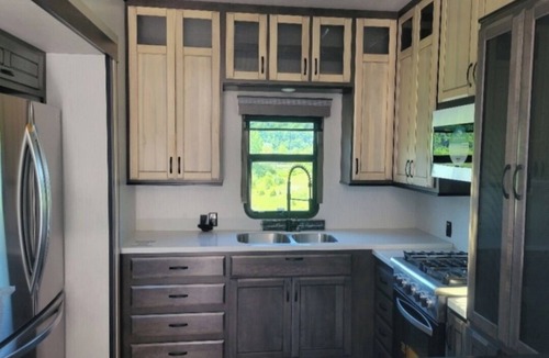 Sanger House | Beautiful fifth wheel by the river