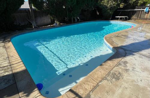 Fresno House | Beautiful Home & Pool