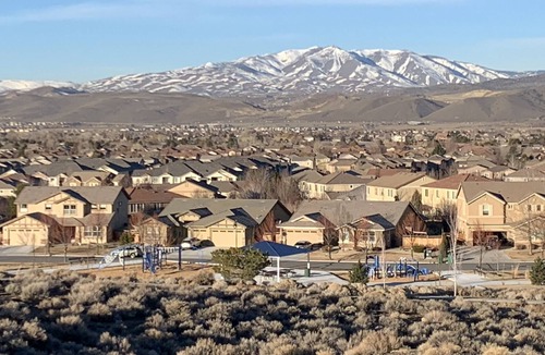 Sparks House | Beautiful home with stunning view of the Sierras