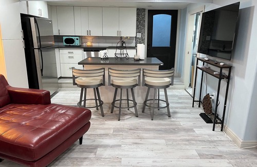 Las Vegas Apartment | BEAUTIFUL ONE BEDROOM - FREE UTILITIES AND WIFI - SAFE AND QUIET