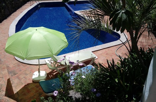 Monchique House | Beautiful, quietly situated vacation home with large, heated swimming pool