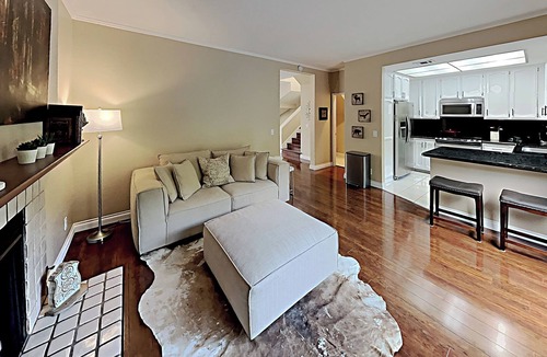 Tierrasanta House | Beautiful Tierrasanta 3 Bedroom, 2 Car Garage