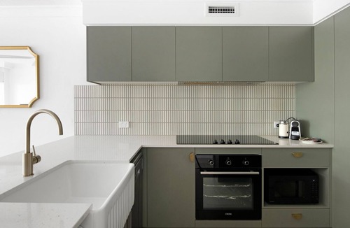 Mermaid Beach Apartment | Bel Air Modern 1 Bedroom Apartment - CoastHM