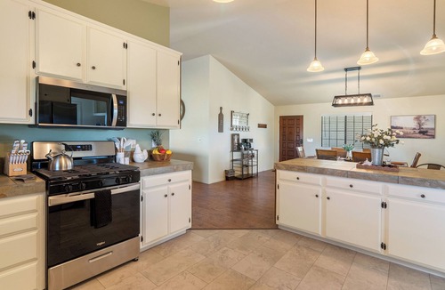 Paso Robles House | Bella Vista Farmhouse - Wine Country Views - Fire Pit - Starry Nights