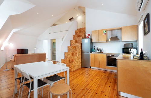 Viseu Hotel | Bemyguest - Loft Guest House Jardim das Mães Charming