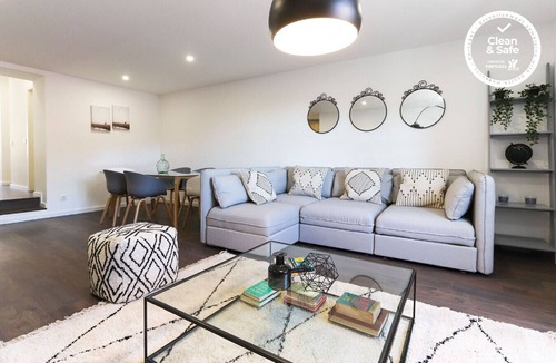 Carnide Apartment | BENFICA APARTMENTS III by HOMING