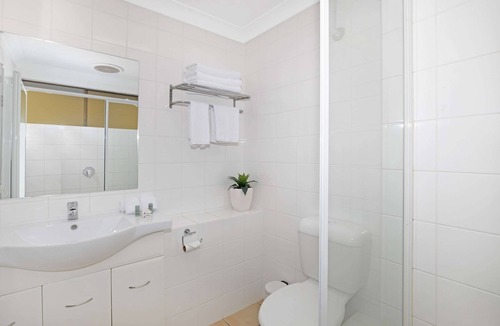 Ascot Hotel | Best Western Airport 85 Motel
