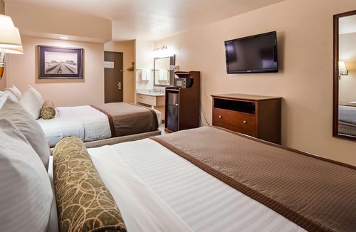 Ehrenberg Hotel | Best Western Desert Oasis
