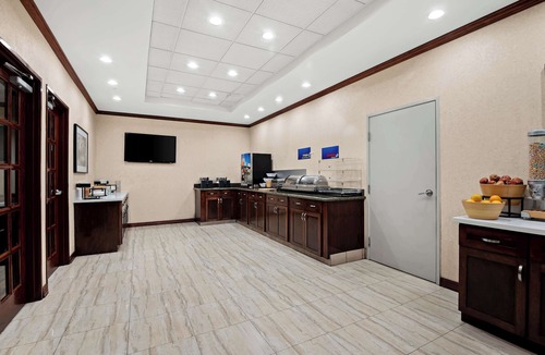 Ontario Hotel | Best Western Ontario Mills Mall
