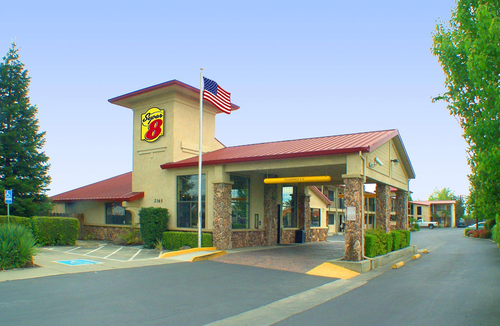 Corning Hotel | Best Western Plus Corning Inn