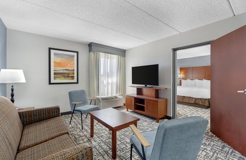 Roosevelt Hotel | Best Western Plus Fresno Airport Hotel