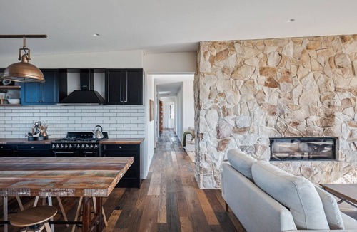 Black Mountain House | Betty - Black Mountain House