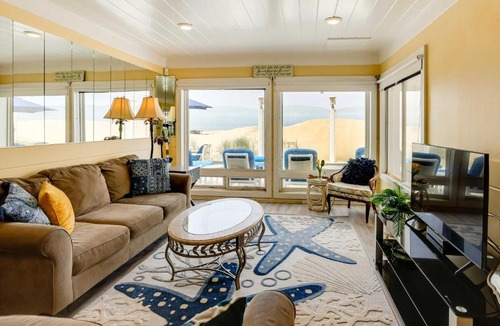 Oceano House | Between the Dunes: Breezy Beachfront Oceano Home!