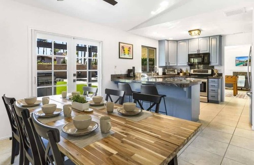 Araby House | Beverly Chills