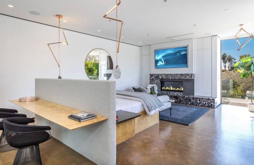 The Flats House | Beverly Hills Ultramodern Mansion