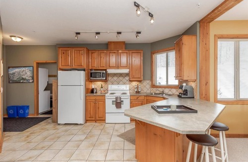 Big White Ski Resort House | Big White Location Location