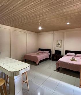 Puerto Viejo de Talamanca Hotel | Black Beach Ecolodge