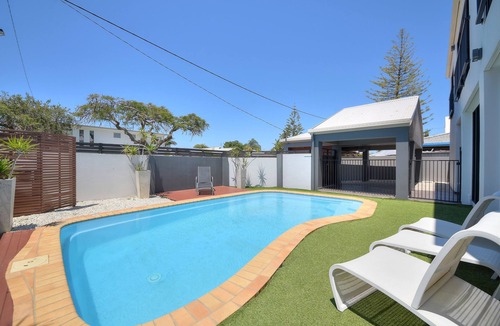 Broadbeach Waters House | Bliss On Pearl Key