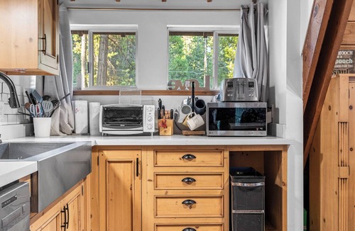 Arnold Cabin | Blue Lake Springs A-Frame Of Mind Cabin in Arnold