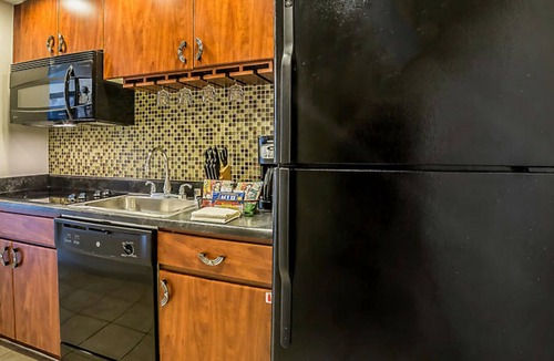 Las Vegas Resort | Bluegreen Club 36, 2 Bedroom Condo, Free WiFi and Parking