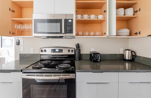 Foster City Apartment | Blueground | Foster City, pool, nr Bay Trail