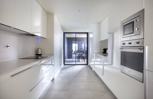 Lumiar Apartment | Blueground | Lumiar, rooftop pool, fully furnished