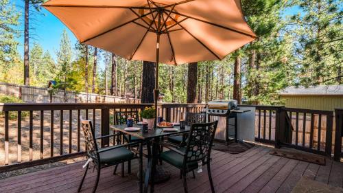 Mountain View Estates House | Bluewood Cabin by AvantStay