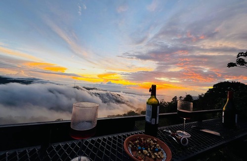 San Isidro de El General Cabin | Boho Dome Retreat Mountain Views, Proyector and Private Fire Pit