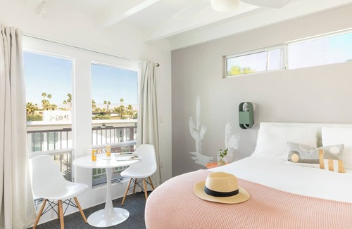 Tahquitz River Estates Hotel | Boutique Stay + Pool | 2BR Apartment at The Wesley