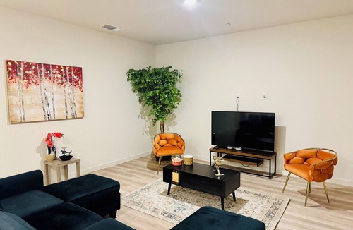 Merced House | Brand new & beautiful home in great neighborhood of N Merced