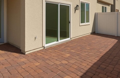 Black Mountain House | BRAND NEW Comfy Guest House in a Great Location