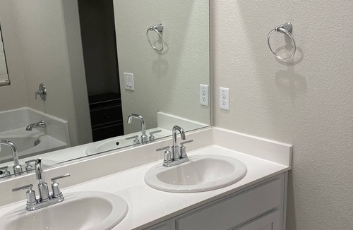 Stockton House | Brand new home located in lovely Stockton Ca