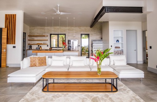 Ballena House | Brand New Luxury Aracari Villa