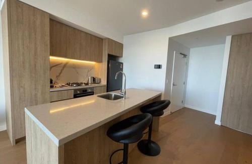 Broadbeach Apartment | Brand new luxury OceanView 2beds apt 40F