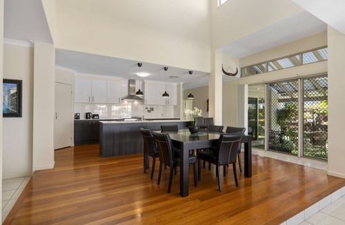 Banksia Beach House | Bribie Bliss: Luxe Canal Living