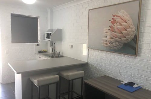 Bongaree Hotel | Bribie Waterways Motel