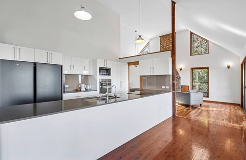 Reedy Creek House | Bridgman Canopy Bushland Retreat near Robina Town