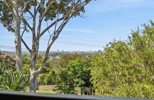 Reedy Creek House | Bridgman Canopy Bushland Retreat near Robina Town