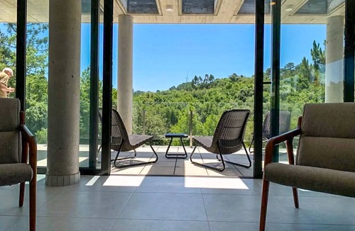 Alcobaca House | Bright modern villa (6p) surrounded by nature with top views near Nazaré