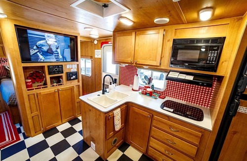 Granite Hills House | Bright Retro Family Trailer with Vintage Charm & Private Yard Near San Diego Attractions, El Cajon CA