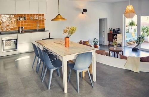 Ericeira Bed & Breakfast | Bright & Spacious Ensuite Room in Charming Coliving Near Ribeira Beach