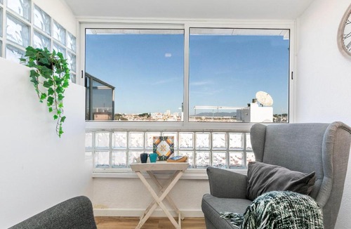 Cascais Apartment | Bright Valadim Apartment