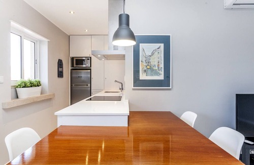 Cascais Apartment | Bright Visconde