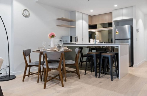 Brisbane Central Business District Apartment | Brisbane CBD Stay in Casino Royale BNE