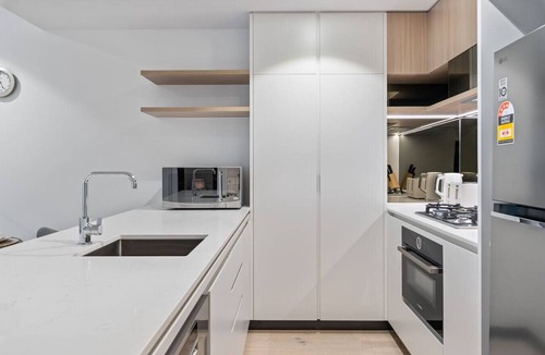 Brisbane Central Business District Apartment | Brisbane CBD Stay in Casino Royale BNE