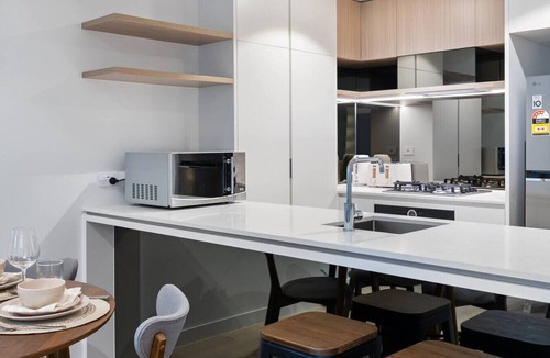 Brisbane Central Business District Apartment | Brisbane CBD Stay in Casino Royale BNE
